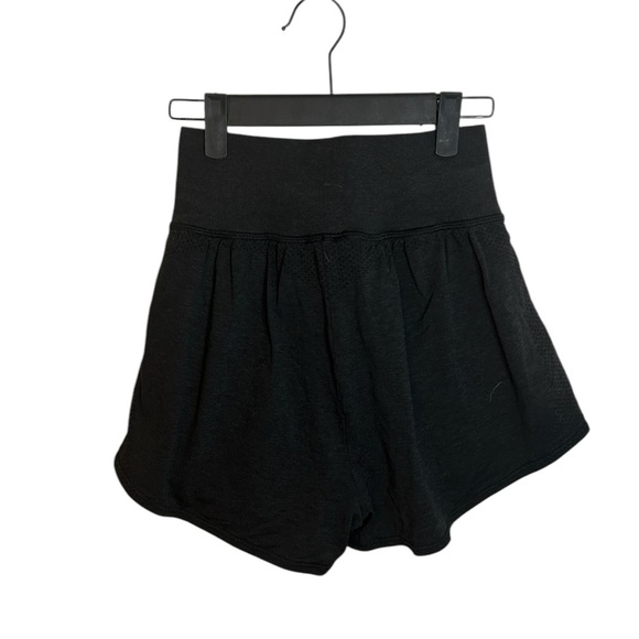 Gymshark Vital Seamless 2.0 2 in 1 Shorts - Picture 2 of 3